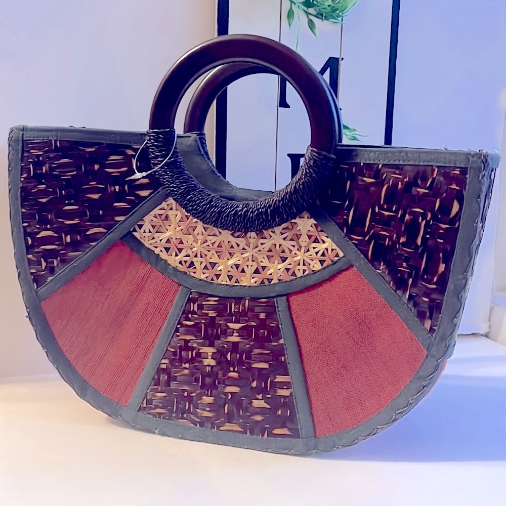NWOT Vietnam Bamboo & Jute handbag